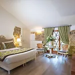 Residenza Le Colline Del Paradiso 4*