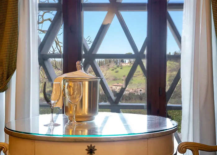 Residenza Le Colline Del Paradiso 4*